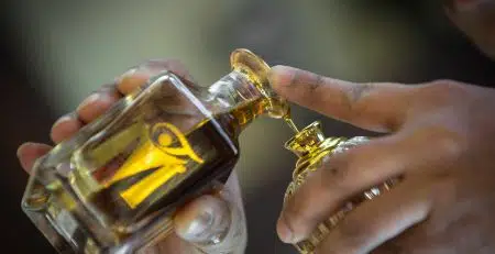 دهن العود - زيوت عطرية
